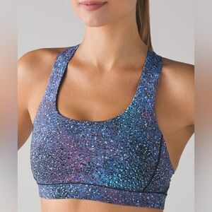 Lululemon Fast Lane Bra
Strive Multi Black